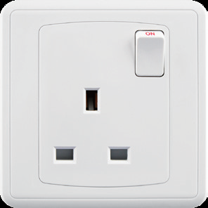 EliteElegance-Switched Socket, Single Pole FC405Q - 1 Gang, White 