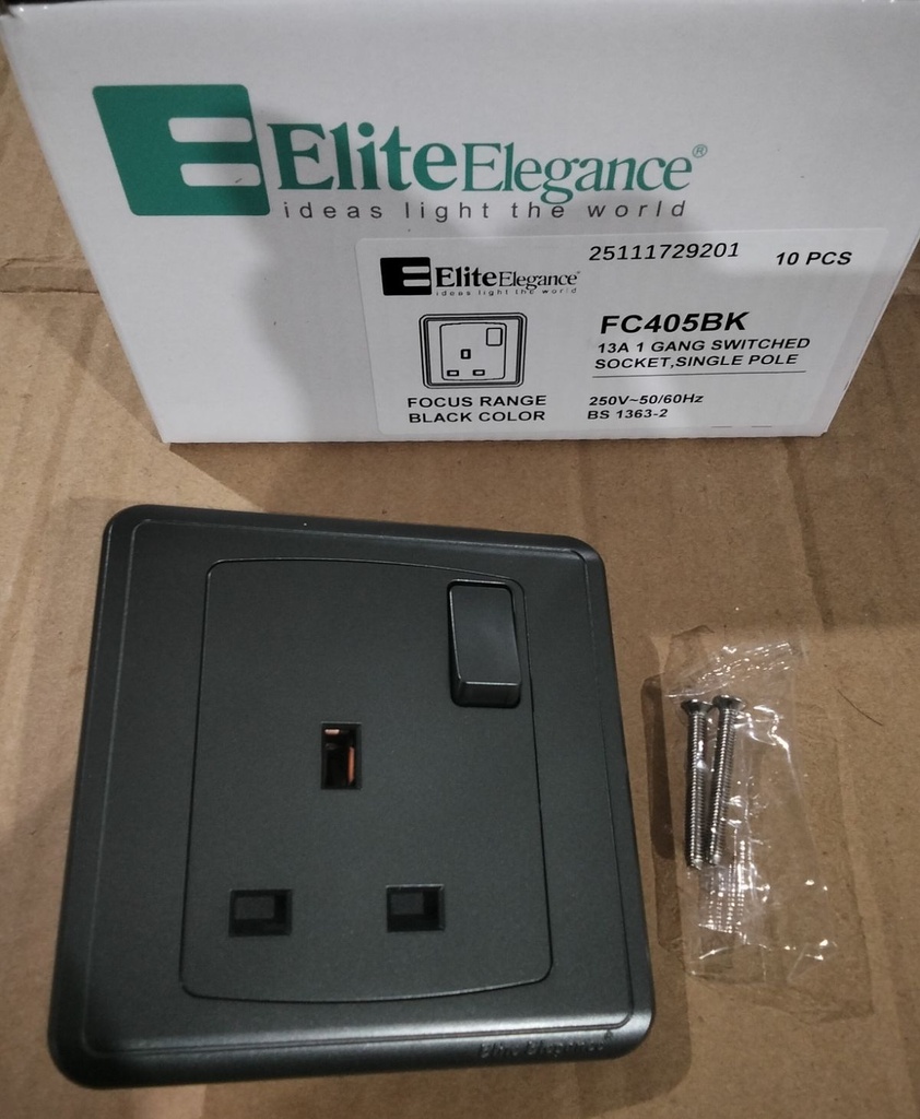 EliteElegance-Switched Socket, Single Pole FC405Q - 1 Gang, Black 