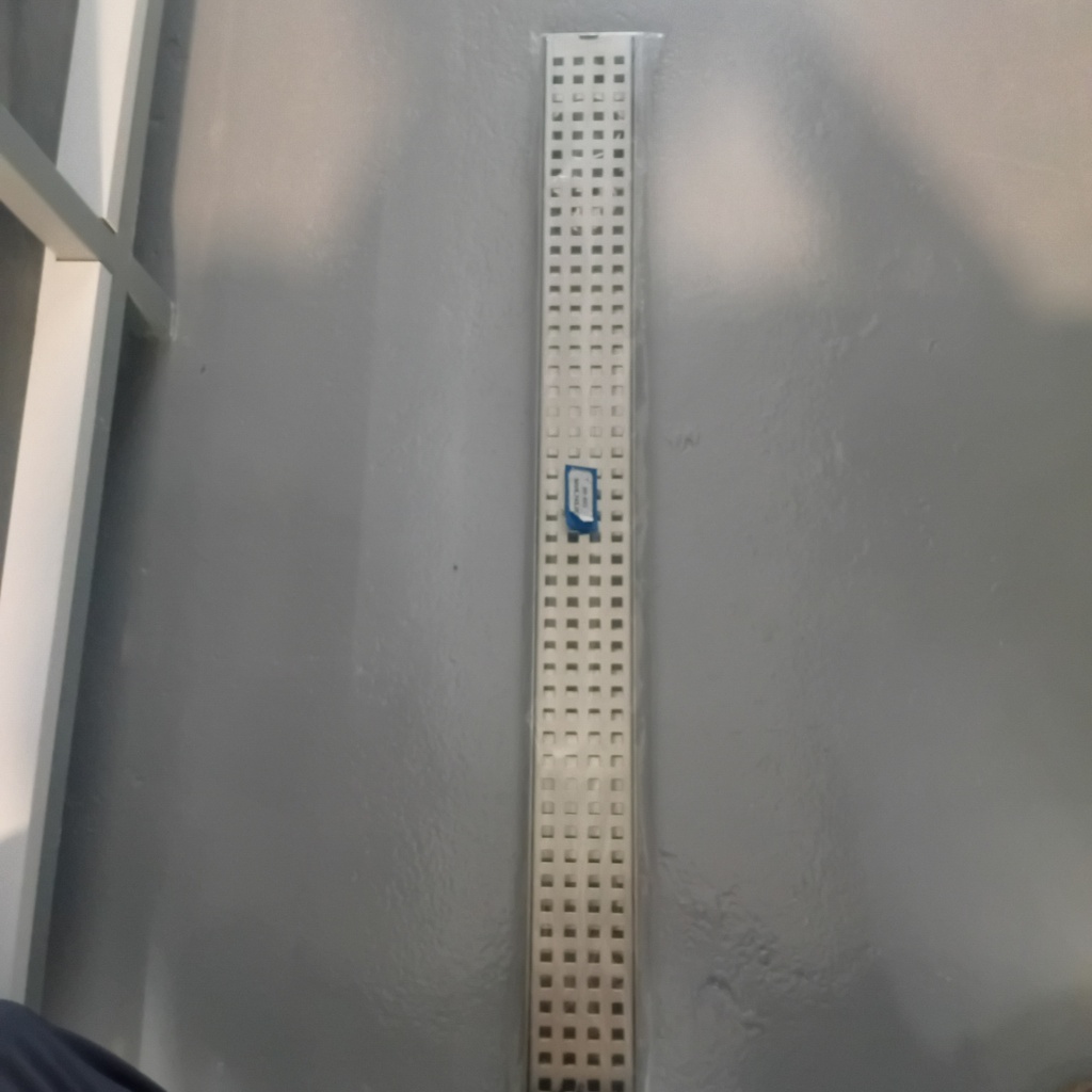 Swimming Pool Drain  47033302BN-700Size:700x68x53X1mm， Outlet size:Ø44mm