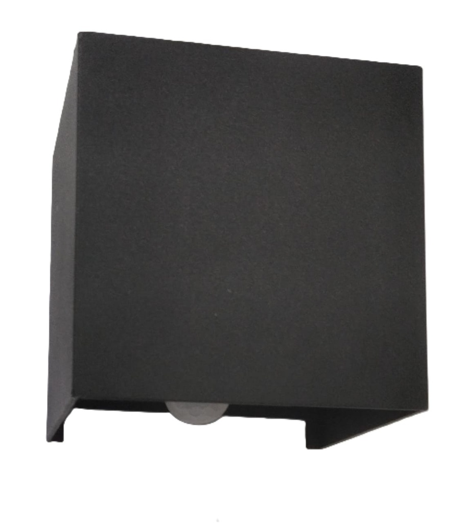 "Sensor wall light ,outdoor material: Aluminum +glass Size: 100*100*100mm Power: 6W
Colour temperature:3000K/4000K/6000K Colour : Black Volte: AC85-265V"