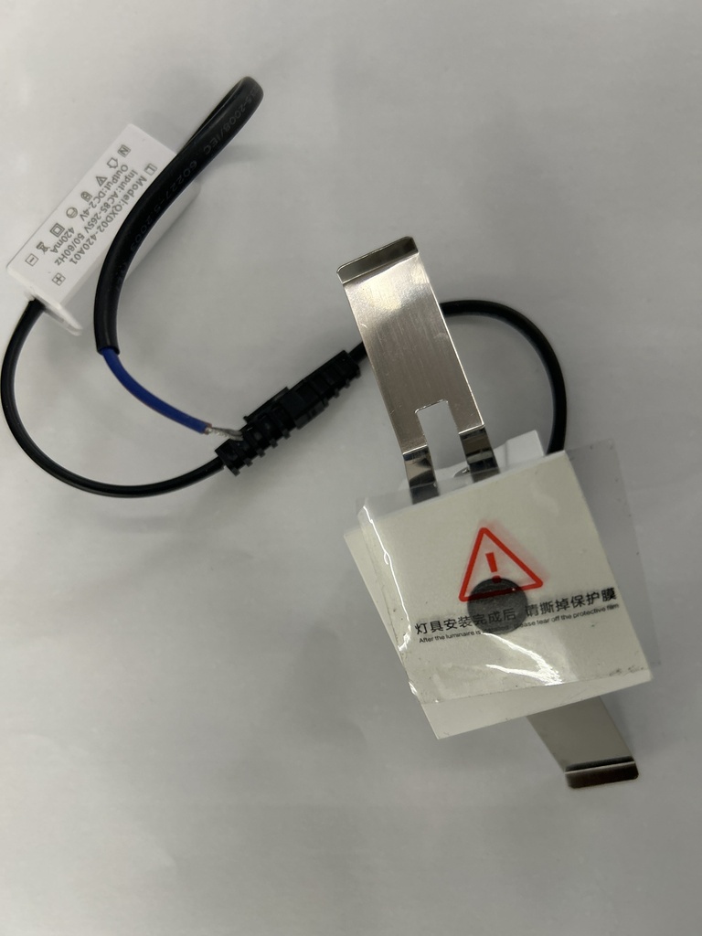 LED：OSRAM, Power:2W CCT:3000K C.R.I：90Ra, Size: Ф43*40*H43mm Cutting：Ф40*35mm