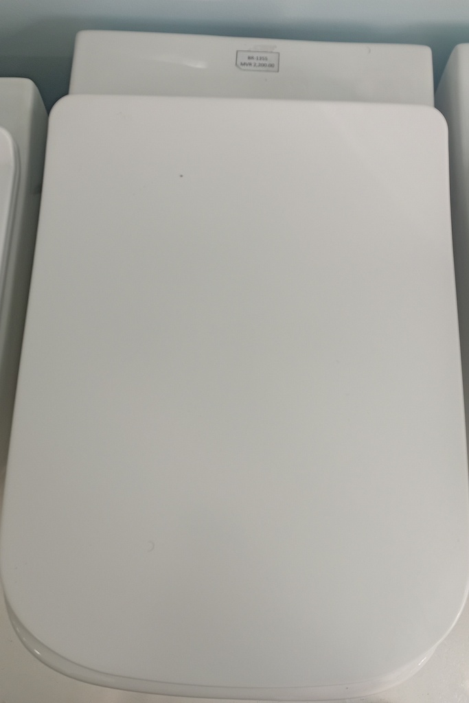 LE-3303 Size 560*345*400mm  P- Trap 180mm