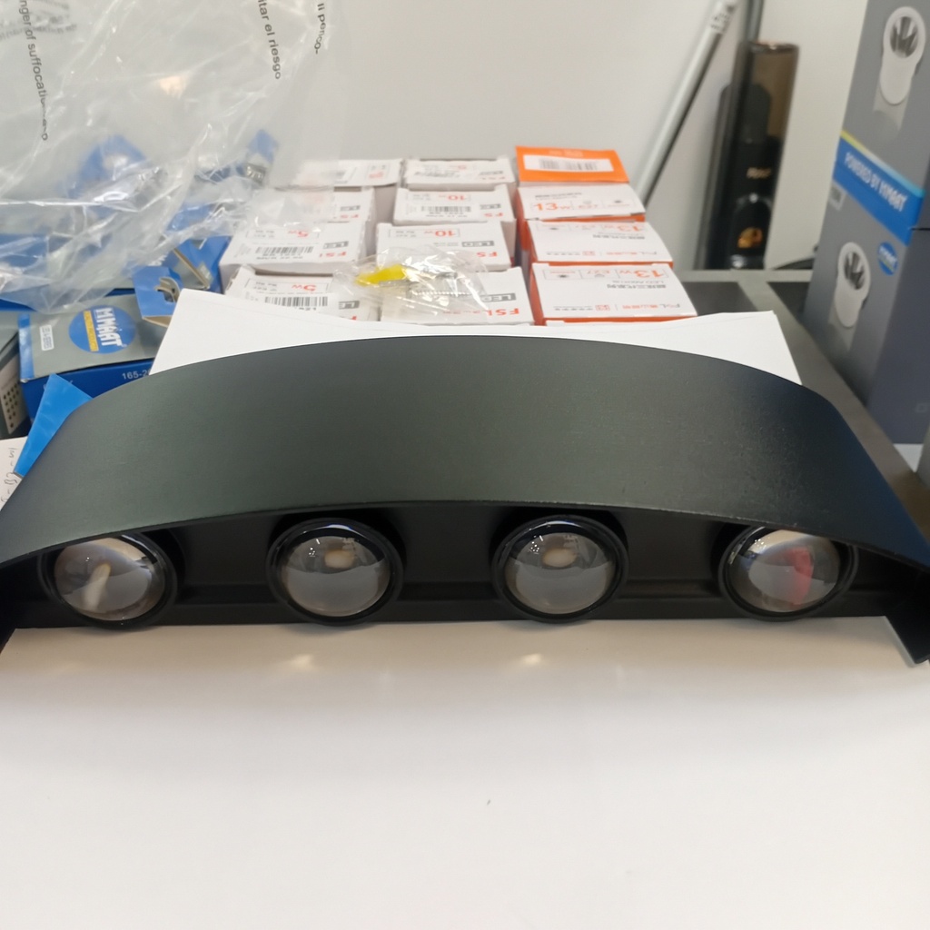 Outdoor light 1042-8#, 8W, 6000K, AC85-265V, Aluminium+PS lens, 220*80*45mm, Black