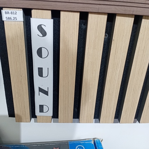 [BR-812] wooden acoustic wall panel (After UV) (One side) - 320*21*2700 - 105 - Oak